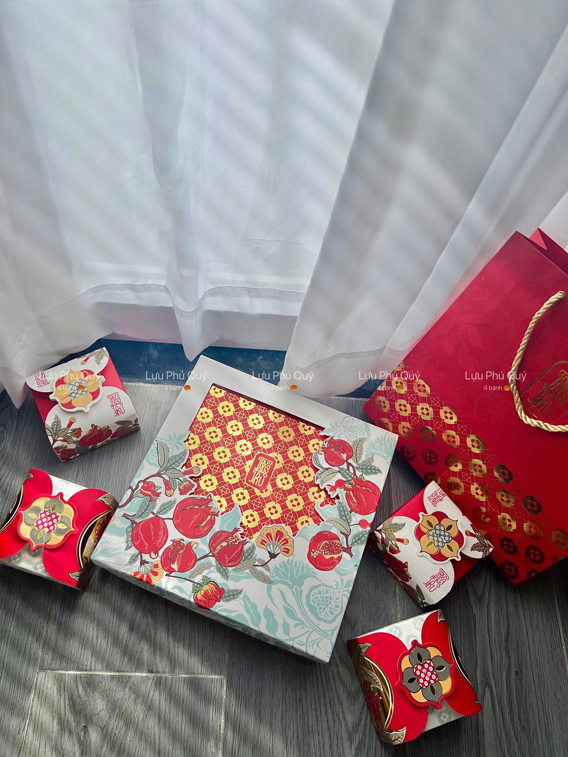 Hộp Trung thu 4 bánh - Lựu phú quý